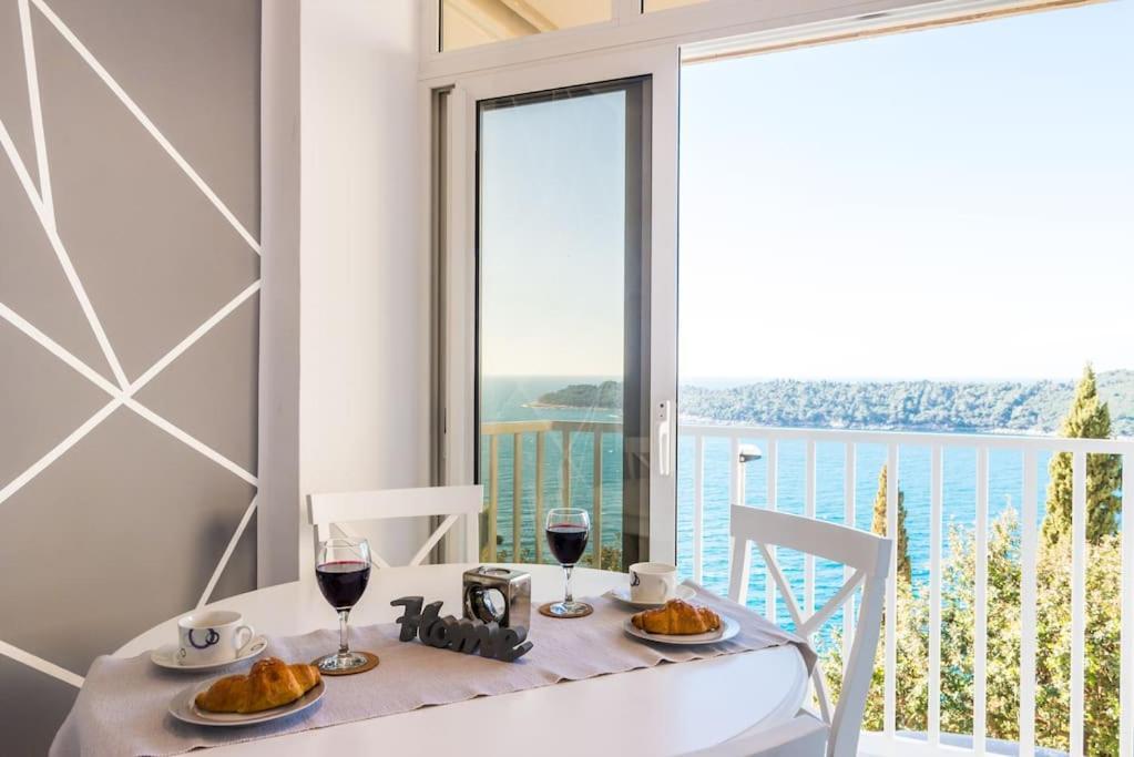 Apartment Sea View 10 Minutes Walk From Old *