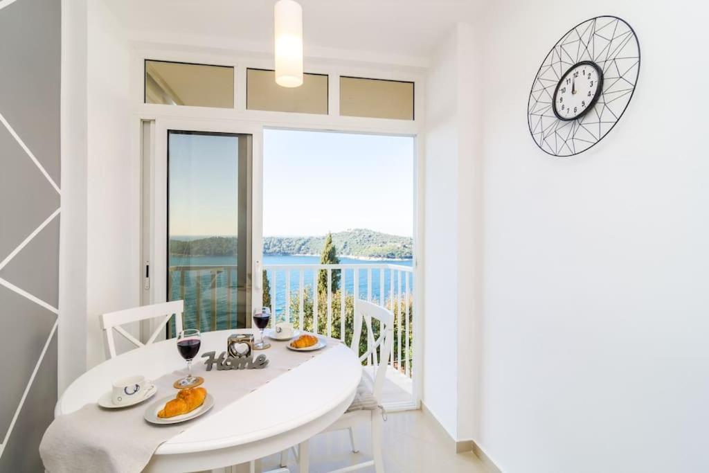 Sea View 10 Minutes Walk From Old Apartament Dubrovnik