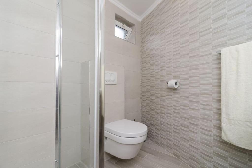 Apartament Sea View 10 Minutes Walk From Old *