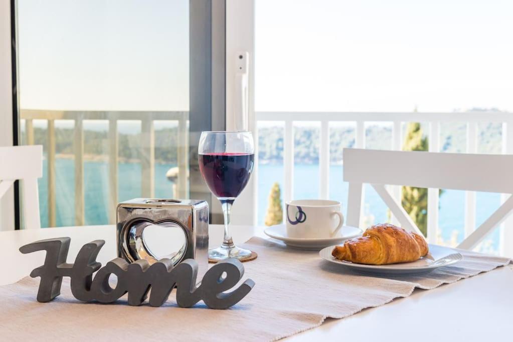Sea View 10 Minutes Walk From Old Apartman Dubrovnik