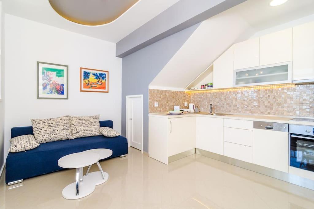 Apartament Sea View 10 Minutes Walk From Old Dubrovnik
